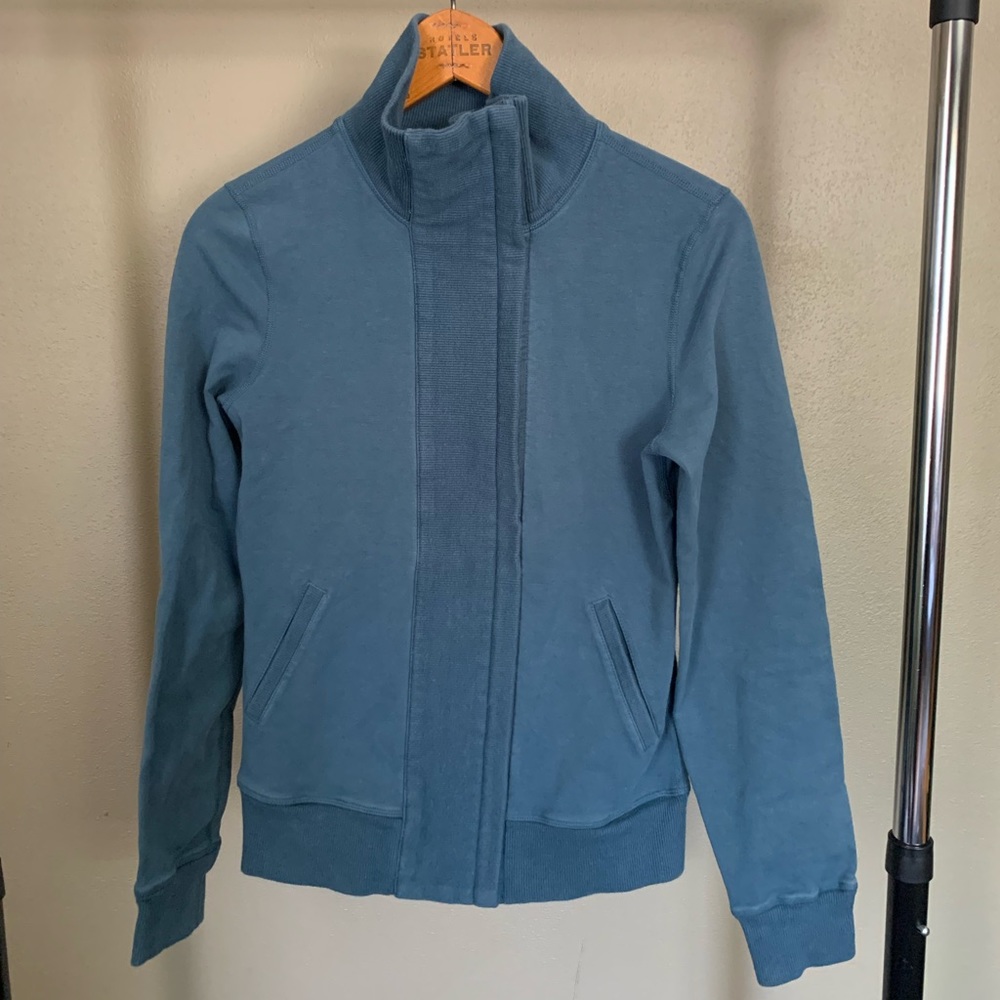 Lululemon Running Jacket Blue